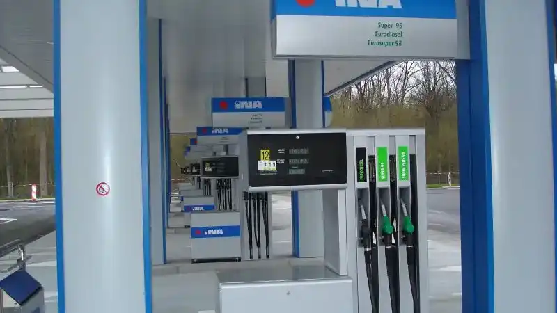 INA gasoline pump station older model